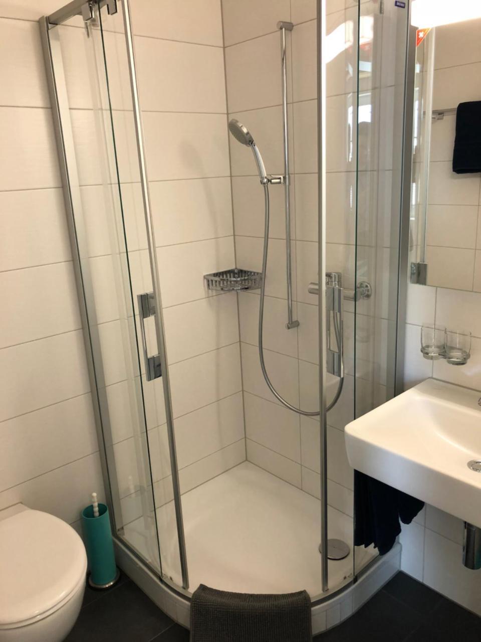 Von May Rooms Herbligen Bagian luar foto